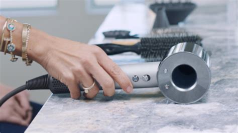 dyson professional hair dryer feature